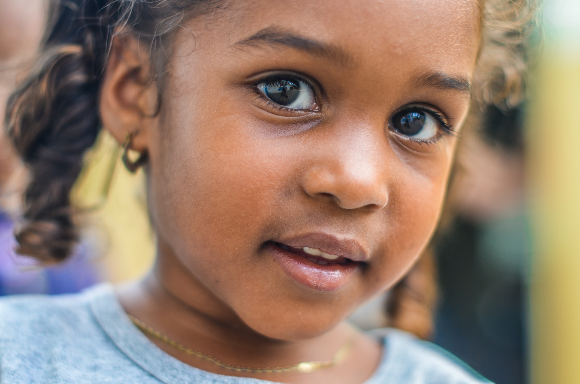 Pendientes para Niños: Pros y Contras